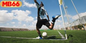 กลยุทธ์การเตะมุมคืออะไร ? เผยเคล็ดลับแทงบอลชนะที่ MB66
